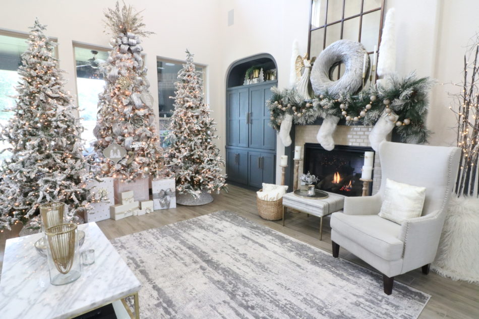 How to Decorate Your Christmas Garland