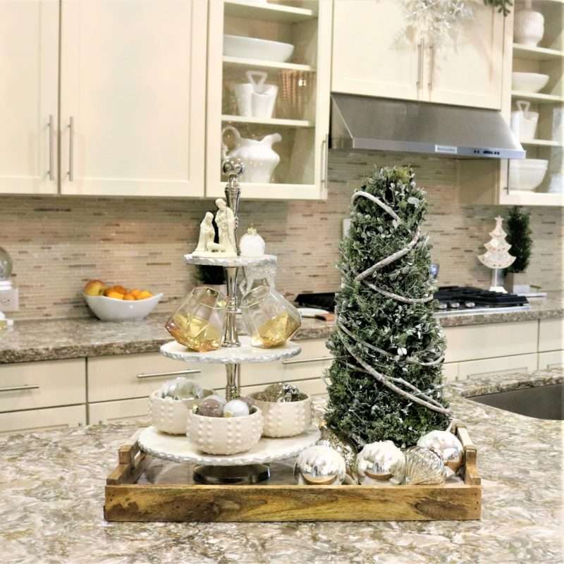 Styling Small Spaces for Christmas