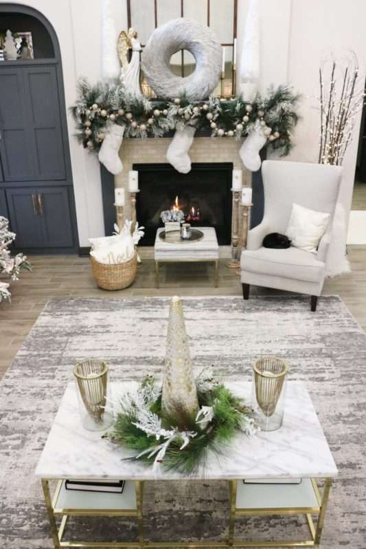 Styling Small Spaces for Christmas