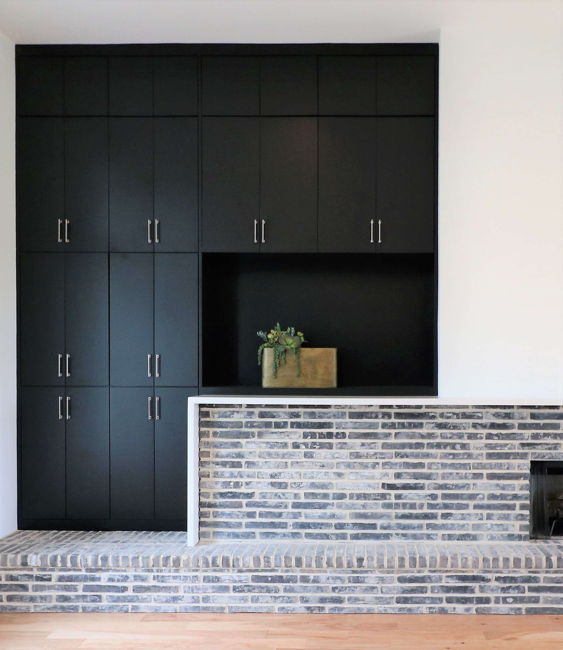 2019 interior design trends, interior design trends, hottest design trends, trendy homes, 2019 trends, design trends 2019, color of the year, modern farmhouse