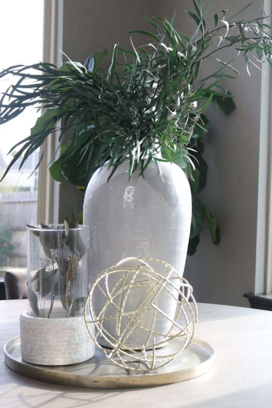 patio decor, spring patio decor, spring patio 2019, patio decor, spring patio, spring decor, spring home decor, how to decorate for spring, steps to staging for spring, spring decoration, decorating for spring, spring style, spring home tour, spring home decor, spring home, black and white pillows, black and white living room, chic living room, spring 2019 home decor