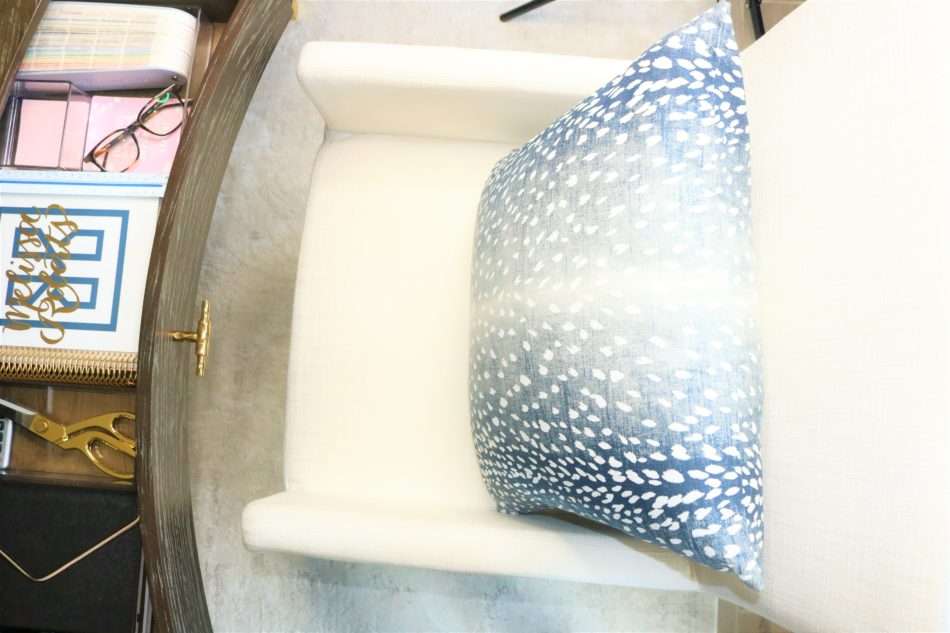 Interior designer, interior stylist, home decor, home decor blogger, houston blogger, Houston Interior Design, Houston Interior Designer, Home Office, Home Office Reveal, How to organize home office, home office décor, how to decorate home office, Home office reveal, dinning room as home office, contemporary home office, chic home office, navy home office, home workspace, functional home office, white home office, moss wall, how to design your home office, chic home office, chic office, chic office decor, glamorous office, glamorous home office, boss babe office, navy office, neutral office, neutral office with navy decor, budget friendly office, home office , dining room turned office