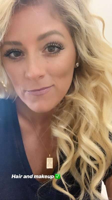 Houston Life, MRI, MRI Home, Melissa Roberts Interiors, Live Demo, What to wear on tv, what to wear to a meeting, minimalist, minimalist design, how to design like a minimalist, Houston Interior Desginer, How to pick an outfit for television, makeup for live tv, how to demo on live tv, 