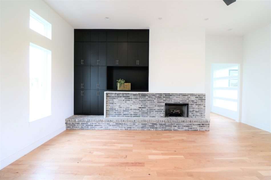 MRI, MRI Home, Houston Interior Designer, Houston Interior Design, Best Paint Colors, 2019 Paint Colors, Paint Colors for Home, Favorite Paint Colors, Paint Color Inspiration, Paint Color for Walls, Paint Color for Trim, Neutral Paint Color, Bold Paint Color, how to select a paint color, Best paint for furniture, favorite white paint, favorite black paint, favorite designer paint colors, interior designer tips