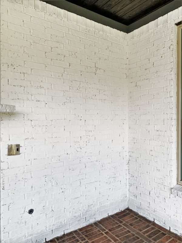 Melissa Roberts Interiors, home decor blog, diy blog, diy project, diy limewash, diy limewash project, limewash, how to limewash, how to limewash your brick home, easy steps to limewash your home. how to limewash walls. how to limewash your fireplace, patio remodel, brick walls, brick patio, brick floor, limewash