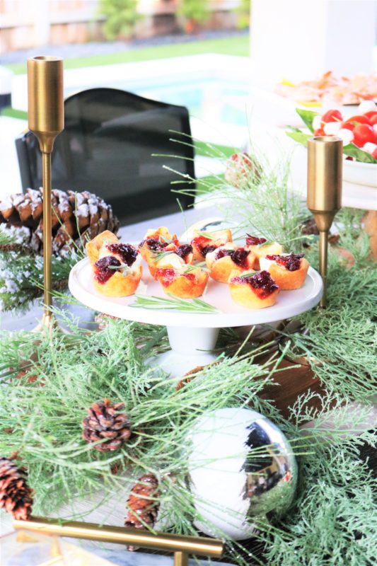 how to host a holiday party, holiday hosting, simple holiday party, scecrets to hosting a stress-free party, stress-free party, simple party, free printable, party checklist, free checklist, holiday checklist