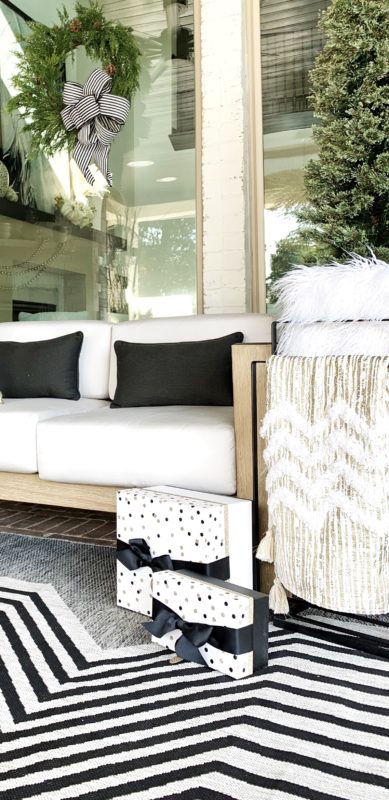 how to host a holiday party, holiday hosting, simple holiday party, secrets to hosting a stress-free party, stress-free party, simple party, free printable, party checklist, free checklist, holiday checklist