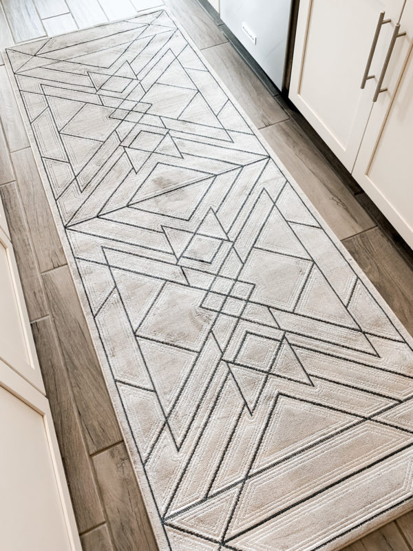 MRI, Melissa Roberts Interiors, Houston Interior Designer, Houston Interior Design, Rug Sizing, Rug Sizing Guide, Rugs 2020, Modern Rugs, Chic Rugs, Affordable Rugs, Cheap Rugs, 6’x9’ Rug, 8’x10’ Rug, 10’x12’ Rug, Rugs Under Bed, Living Room Rug, How to Place a Rug, Rug in Bedroom, Colorful Rugs, White Rugs, Unique Rugs, Rug Sizing Living Room, Rug Sizing Bedroom, Durable Rugs, Rug Fabrics, Kid Friendly Rugs, Dog Friendly Rugs, Easy to Clean Rugs, Indoor/Outdoor Rugs, Polyester Rugs, Ruggable Rugs, Washable Rugs