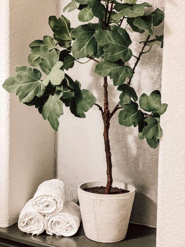 MRI, Melissa Roberts Interiors, Houston Interior Design, Houston Interior Designer, Interior Design, Interior Designer, Spring 2020, Spring, Spring Home Décor, Home Décor, Spring Home Tour, How to Style Your Home for Spring, Wood Bowls, Moss Bowls, Faux Plants, Modern Home Design, Design on a Budget, Spring 2020, Spring Pillows, Spring Throw Blankets, Spring Home Styling, Modern Spring Décor, Spring Home Décor Under $50, Amazon Spring Home Décor, Under $50, budget friendly rugs, jute rug, natural rug, 2020 home décor, Throw Pillows, Indoor Plants, Unique Planters, spring scents, spring candles, stems, greenery, tulips, faux flowers, linen pillow, bedding