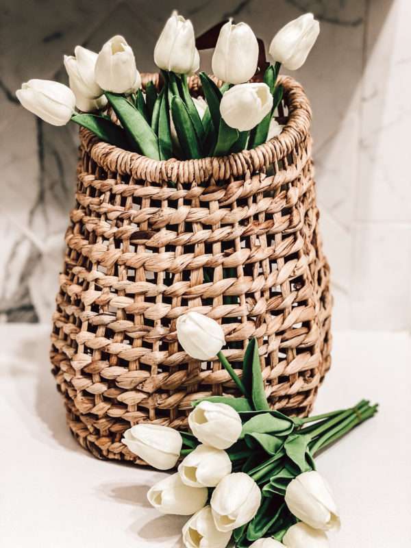 MRI, Melissa Roberts Interiors, Houston Interior Design, Houston Interior Designer, Interior Design, Interior Designer, Spring 2020, Spring, Spring Home Décor, Home Décor, Spring Home Tour, How to Style Your Home for Spring, Wood Bowls, Moss Bowls, Faux Plants, Modern Home Design, Design on a Budget, Spring 2020, Spring Pillows, Spring Throw Blankets, Spring Home Styling, Modern Spring Décor, Spring Home Décor Under $50, Amazon Spring Home Décor, Under $50, budget friendly rugs, jute rug, natural rug, 2020 home décor, Throw Pillows, Indoor Plants, Unique Planters, spring scents, spring candles, stems, greenery, tulips, faux flowers, linen pillow, bedding