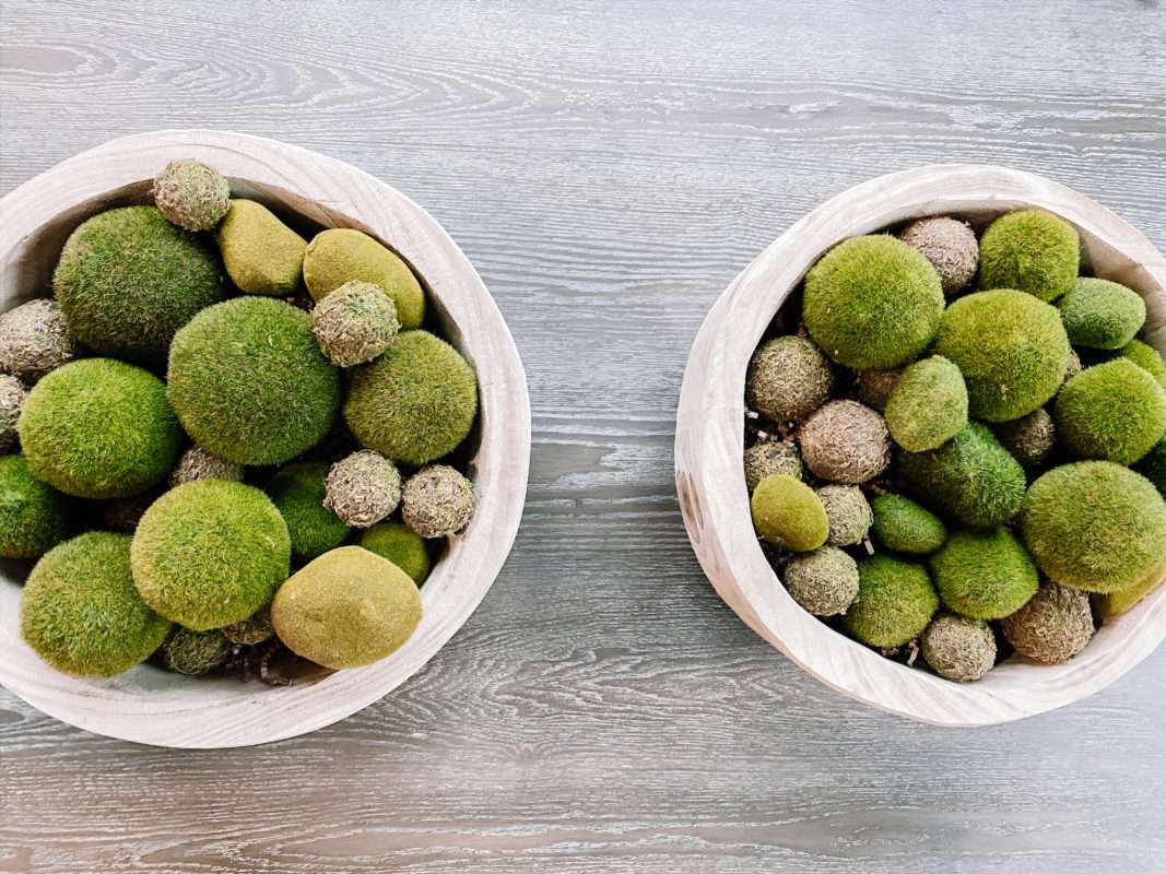 MRI, Melissa Roberts Interiors, Houston Interior Designer, Houston Interior Design, DIY Moss Bowl, Moss Bowl, Natural Design Elements, Cutting Boards, Gallery Wall, Unique Gallery Wall, Dinning Table, Industrial Dining Table, Breakfast Nook, Unique Dining Chairs, Dining Chairs, Dining Chairs 2020, Built-In Bench, Kitchen Storage, Rug, Kitchen Rug, round kitchen table, long dining table, modern gallery wall, minimalist gallery wall, breakfast nook with bench, breakfast nook with window seat, modern breakfast nook, breakfast nook ideas